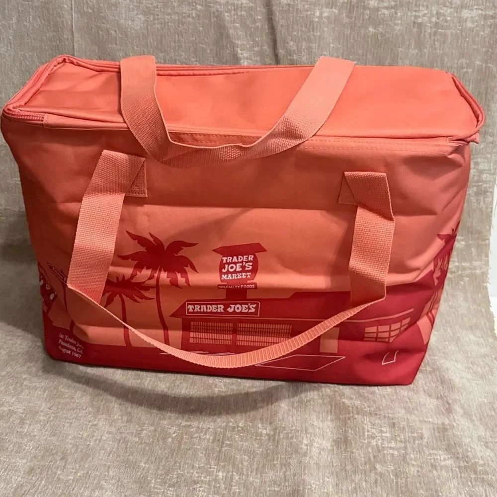 Trader Joe's Large Insulated Bag in Peach - Picture 5 of 11